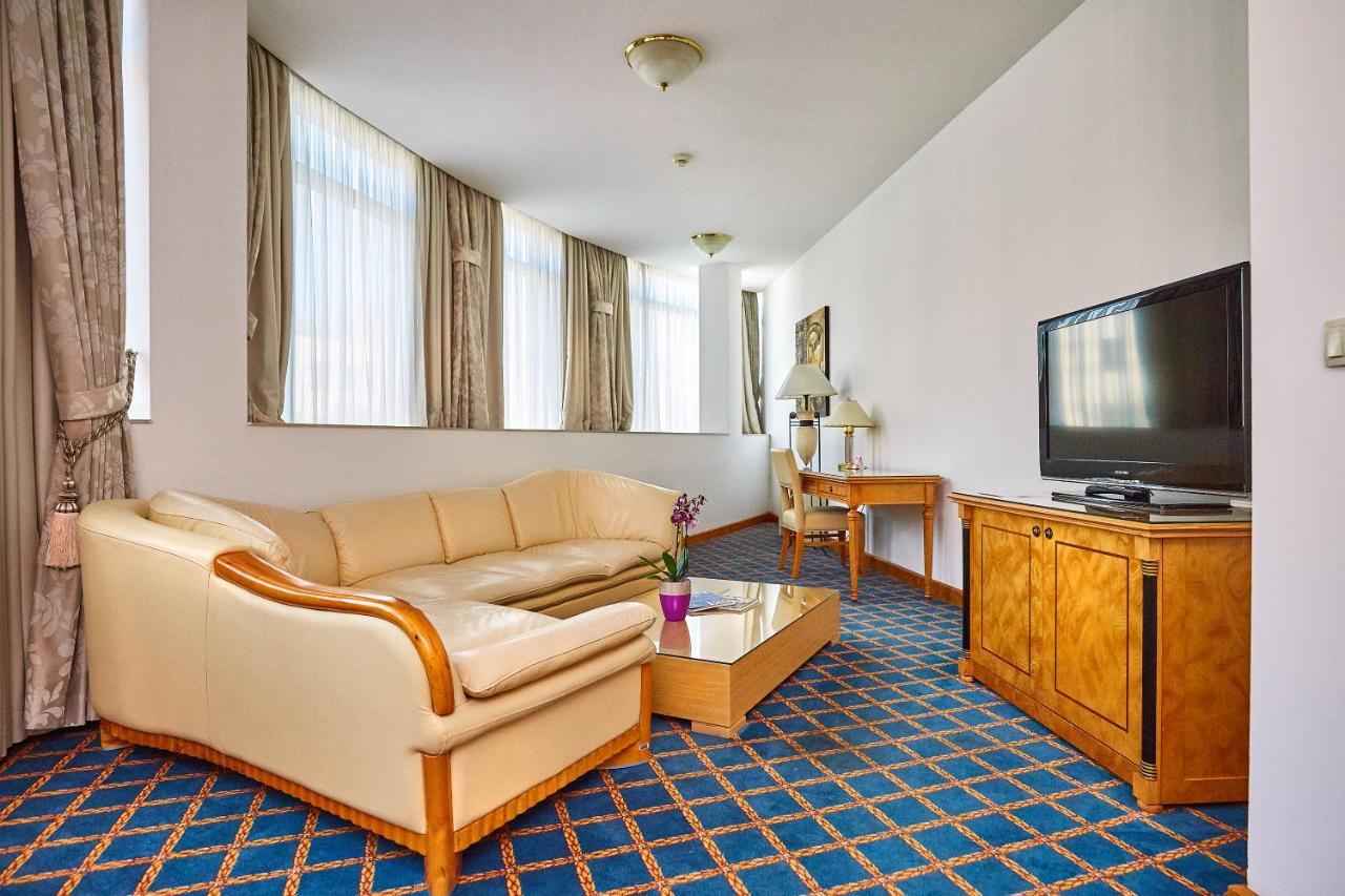 Garni Hotel Master 노비사드 외부 사진